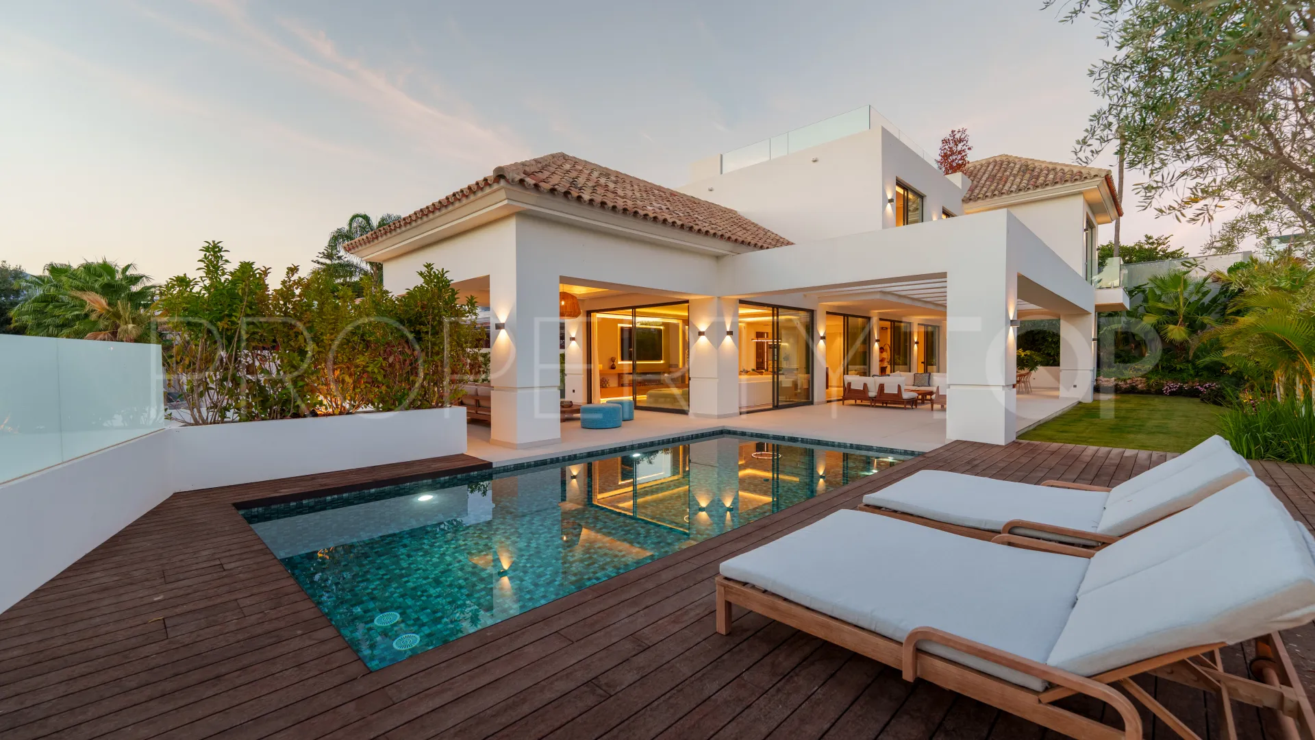 Villa en venta con 5 dormitorios en Linda Vista Baja