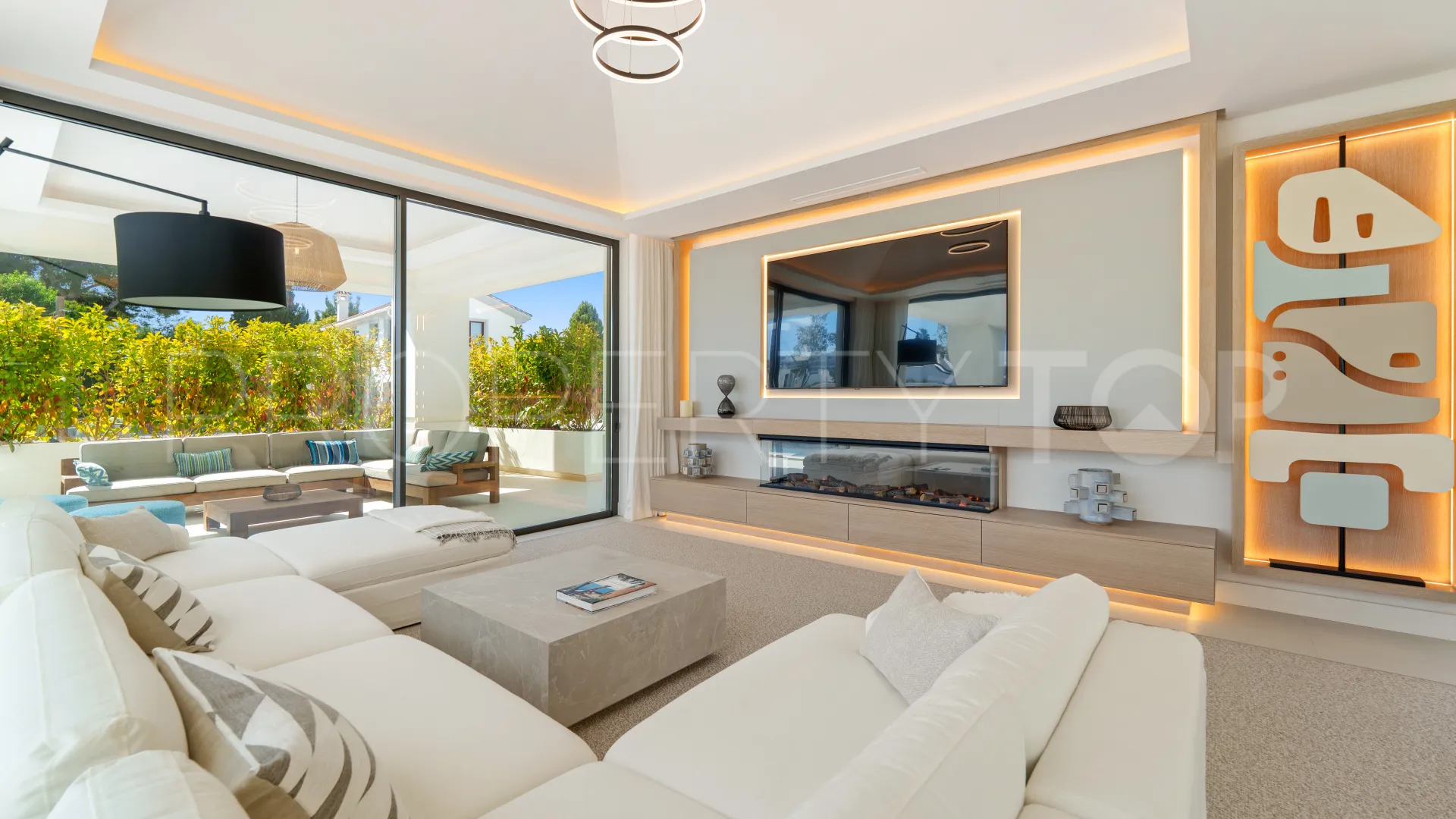 Villa en venta con 5 dormitorios en Linda Vista Baja