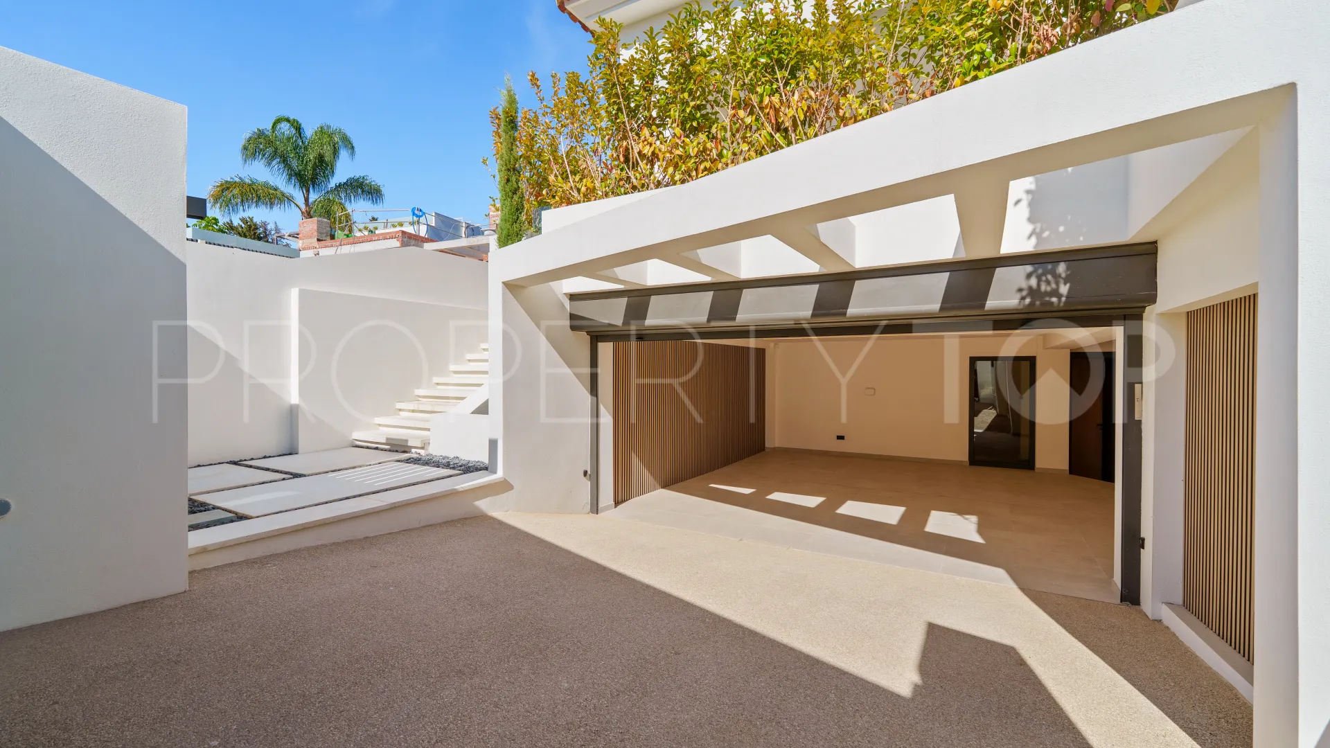 Villa en venta con 5 dormitorios en Linda Vista Baja