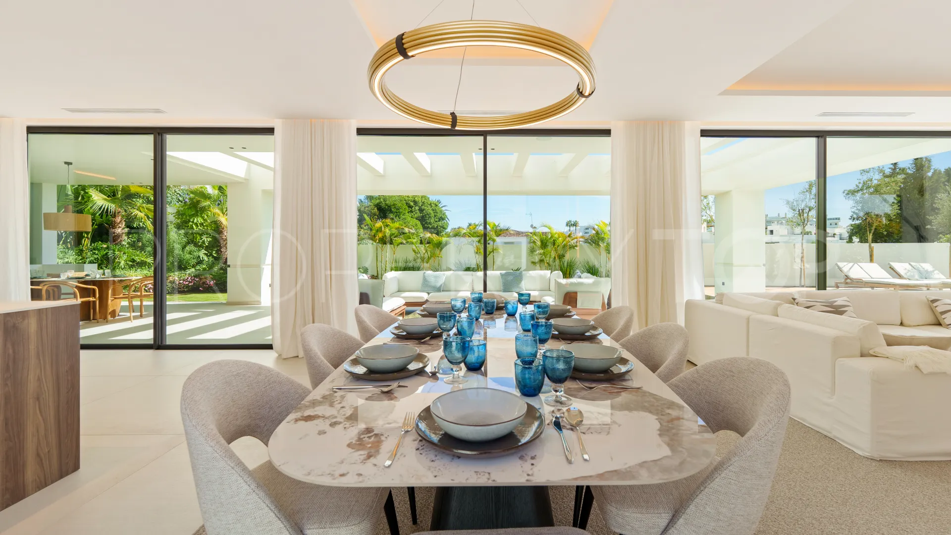 Villa en venta con 5 dormitorios en Linda Vista Baja