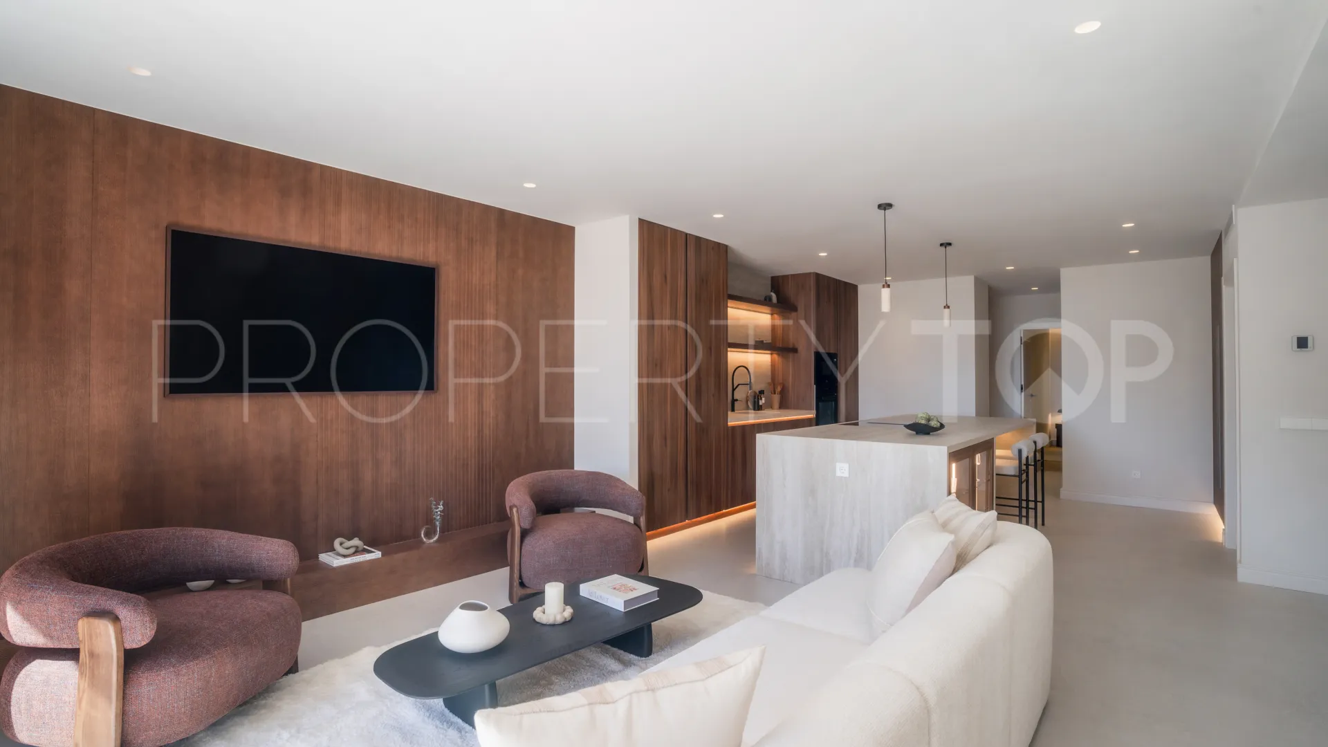 Atico duplex en venta en Nueva Andalucia con 4 dormitorios