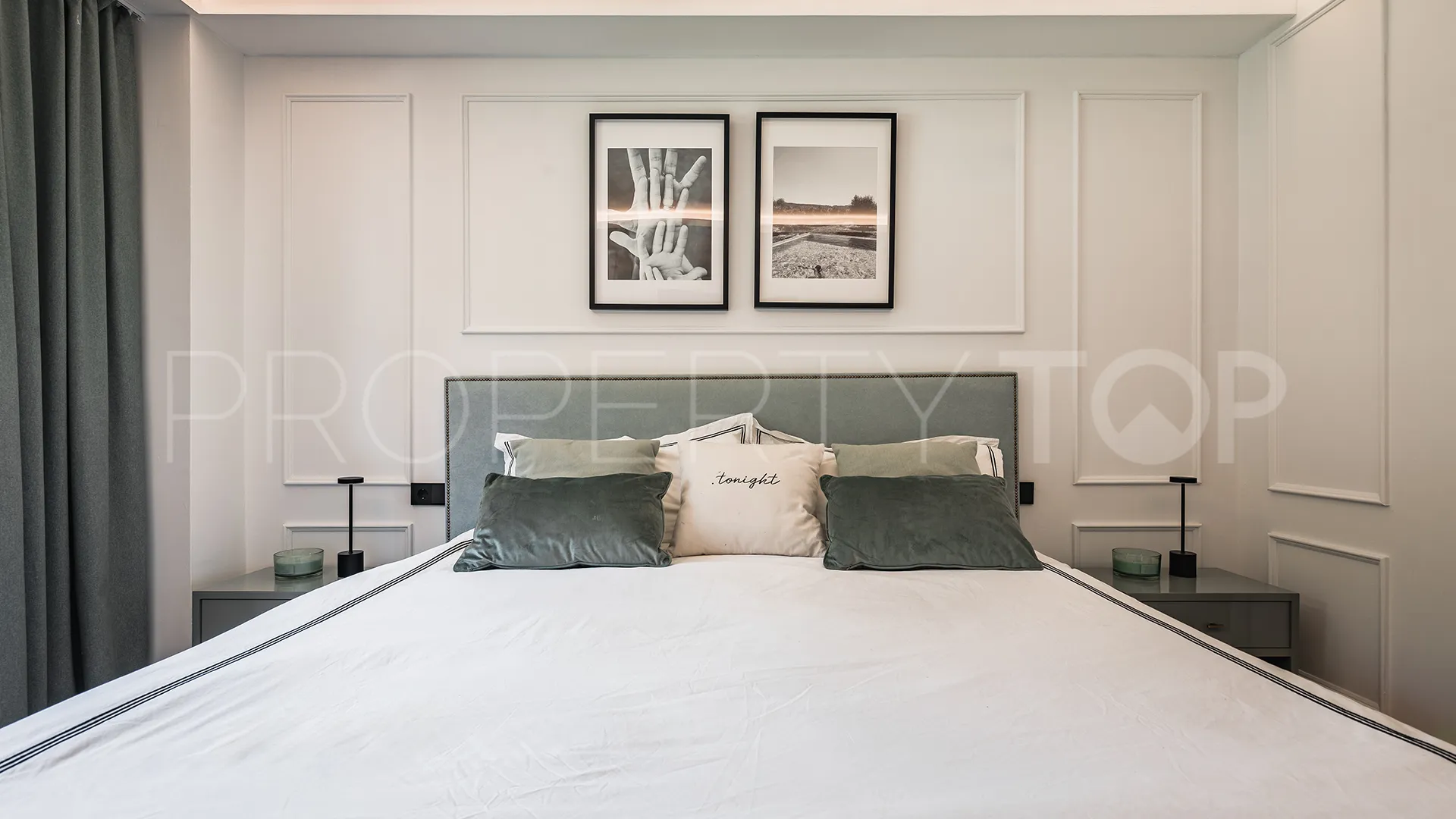 For sale apartment in Benahavis
