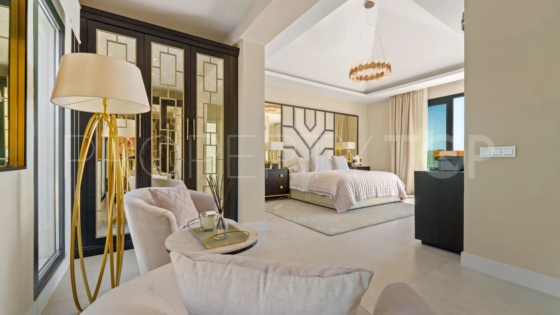 La Quinta, villa a la venta de 6 dormitorios