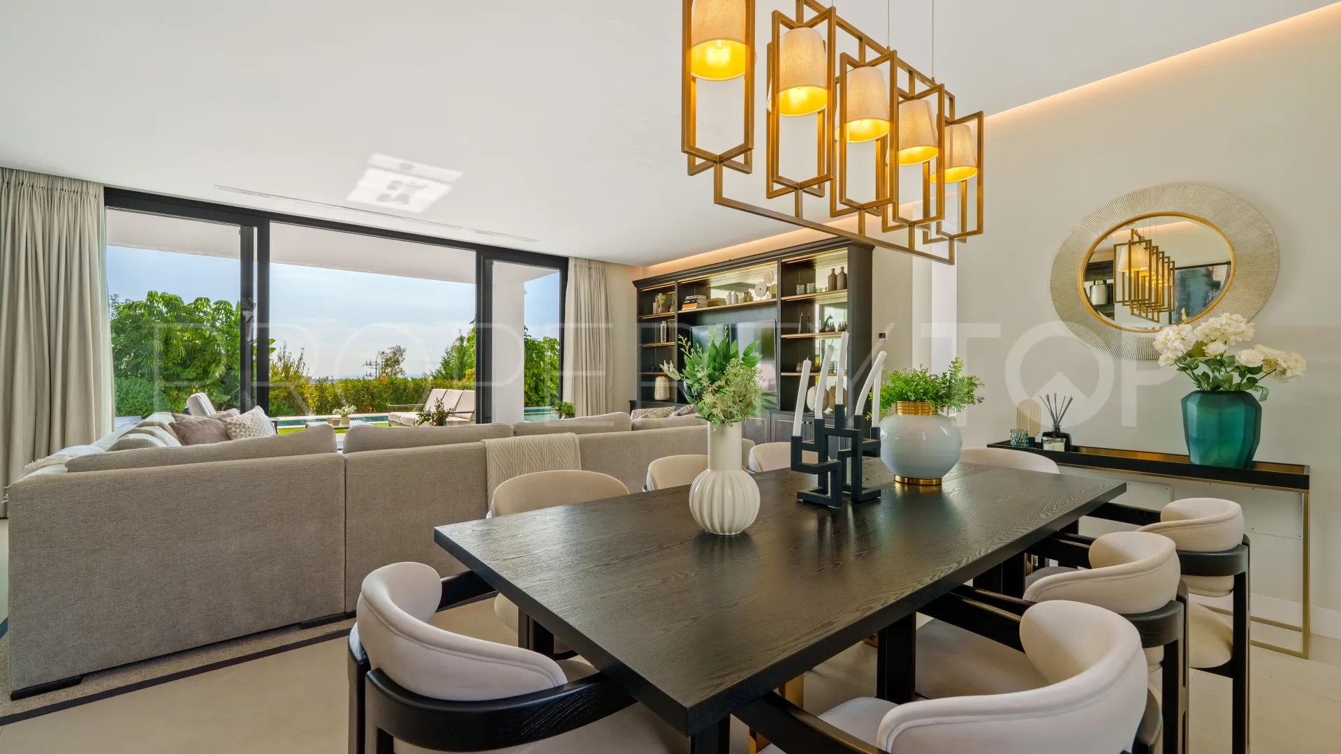 La Quinta, villa a la venta de 6 dormitorios