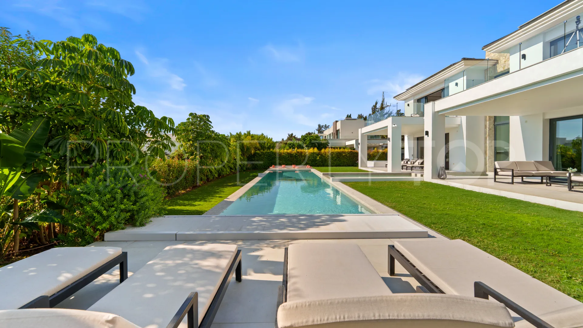 La Quinta, villa a la venta de 6 dormitorios