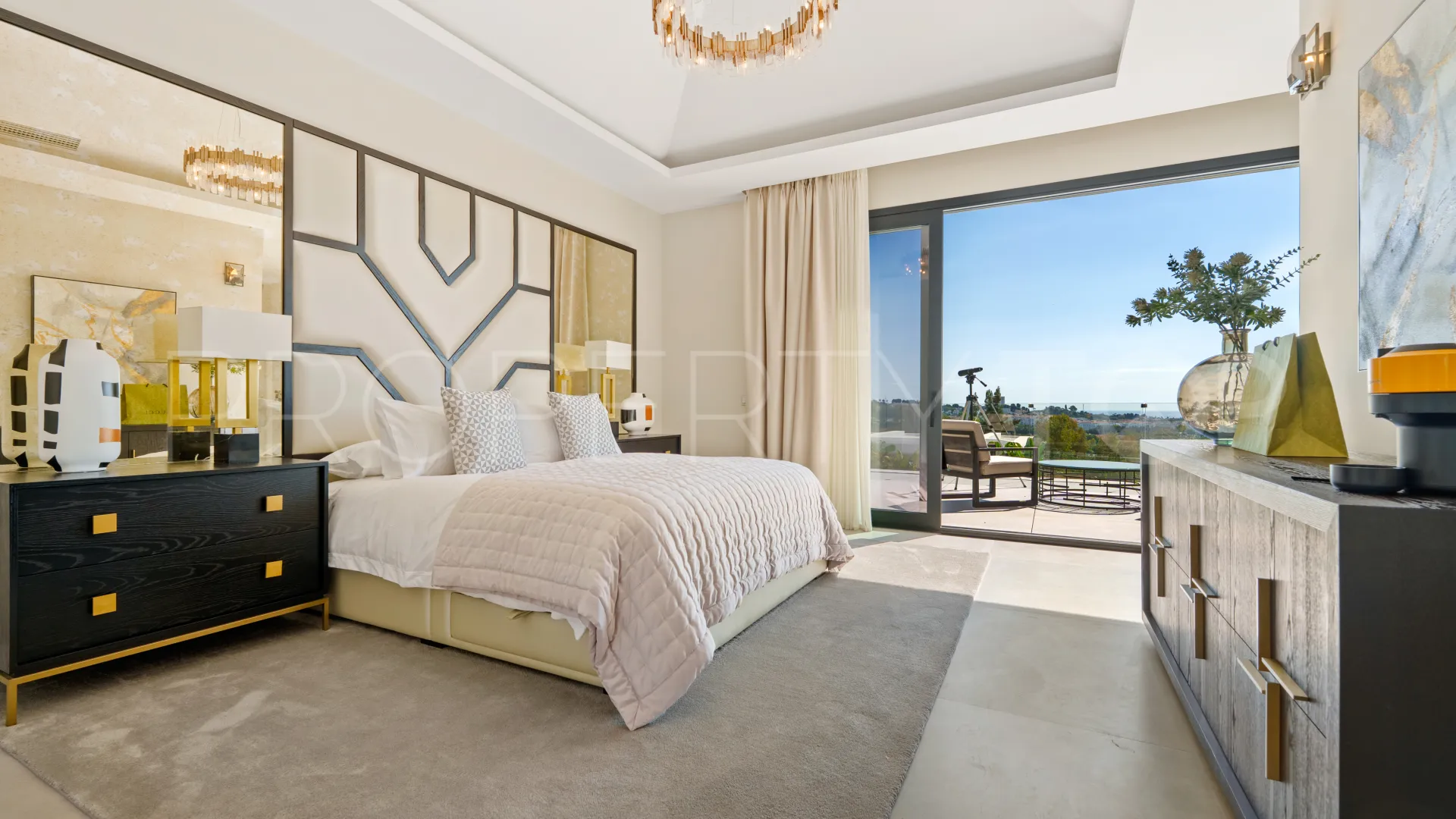 La Quinta, villa a la venta de 6 dormitorios