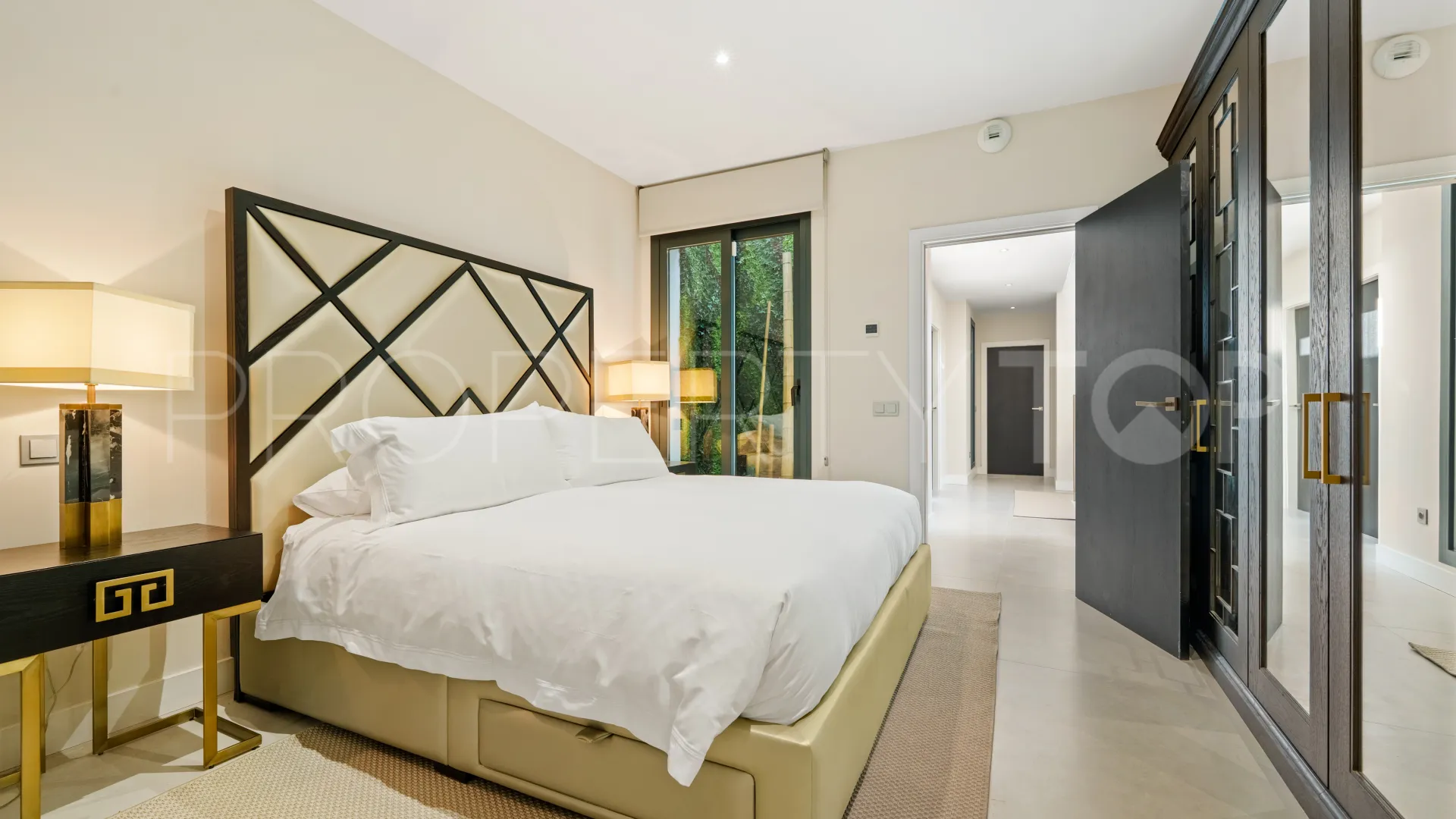La Quinta, villa a la venta de 6 dormitorios
