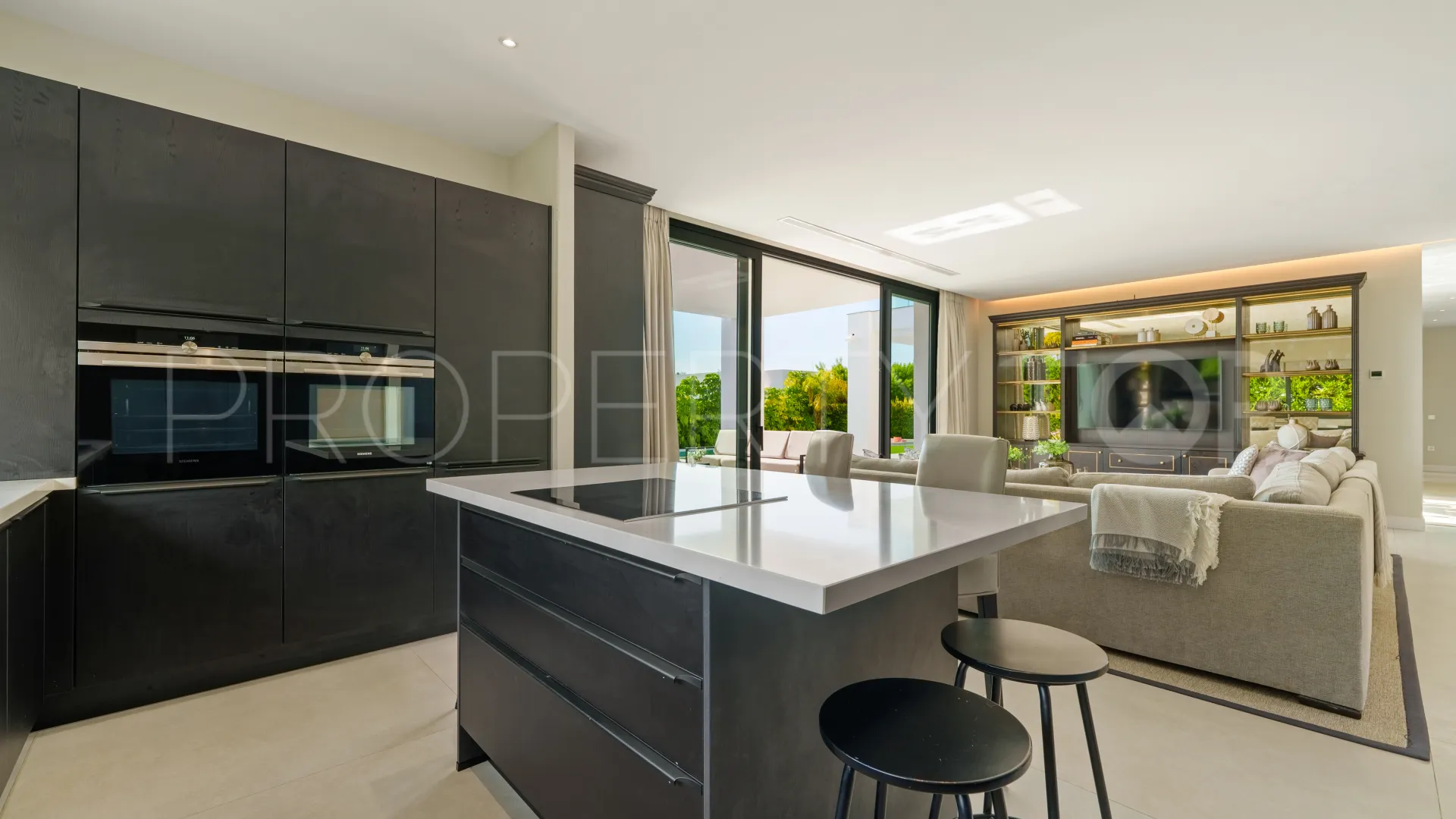 La Quinta, villa a la venta de 6 dormitorios