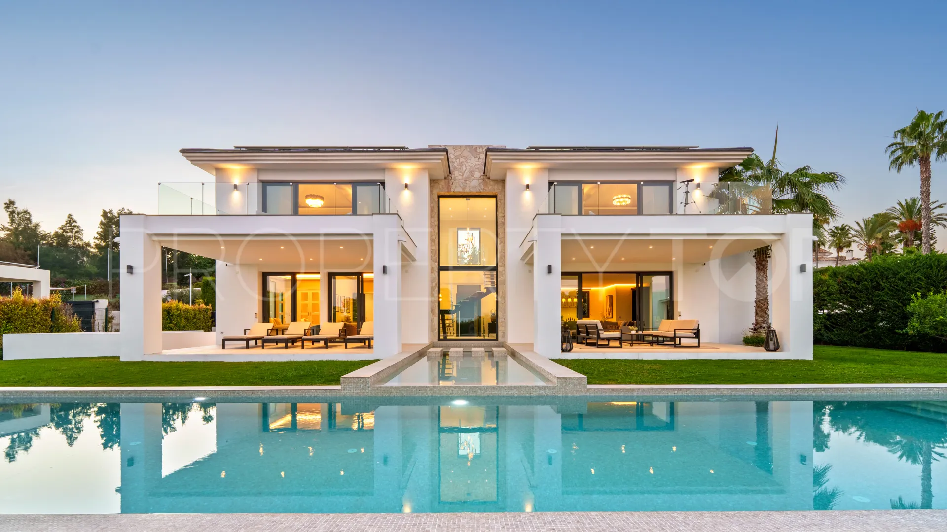 La Quinta, villa a la venta de 6 dormitorios