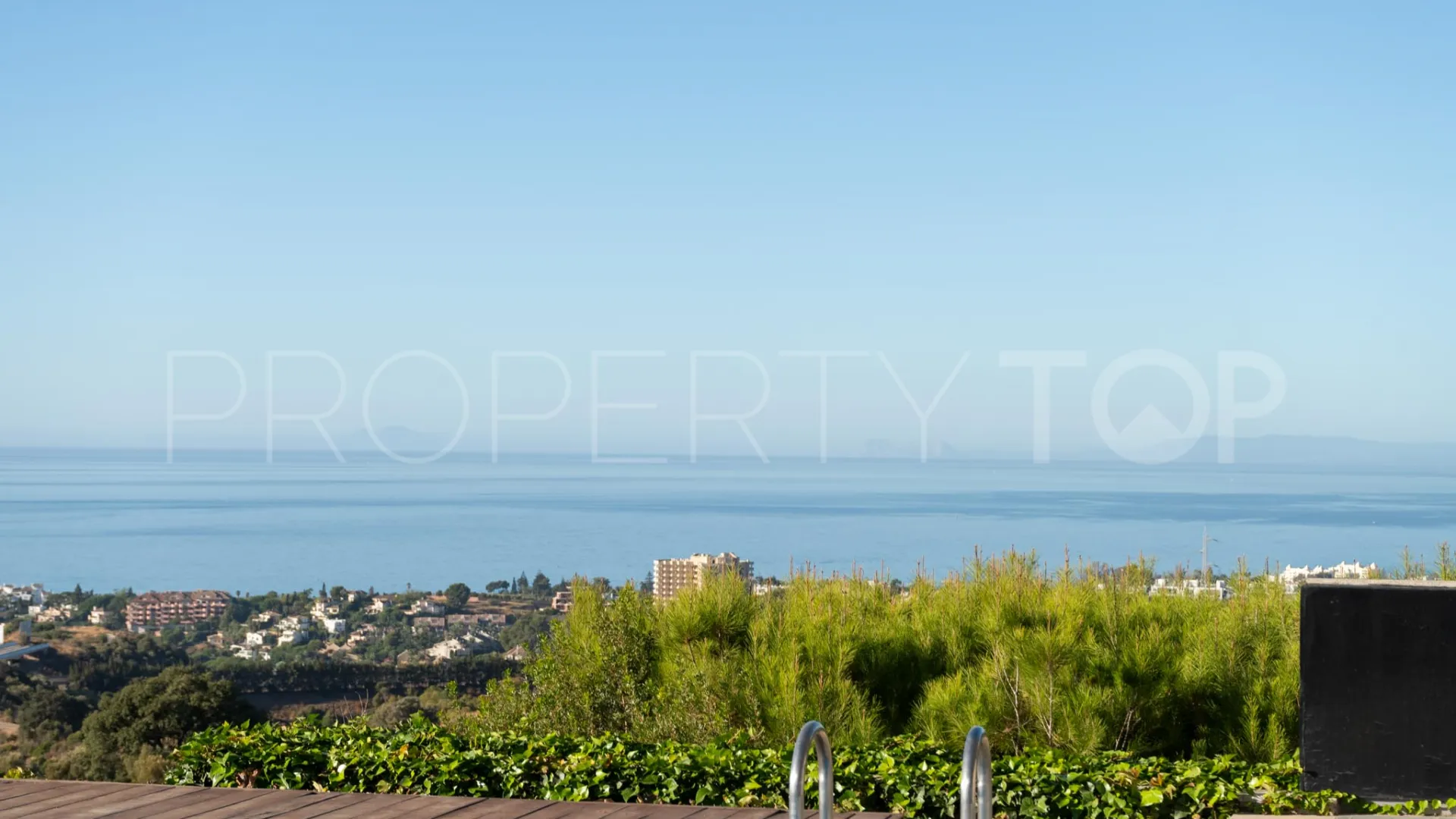 For sale villa in Los Altos de los Monteros