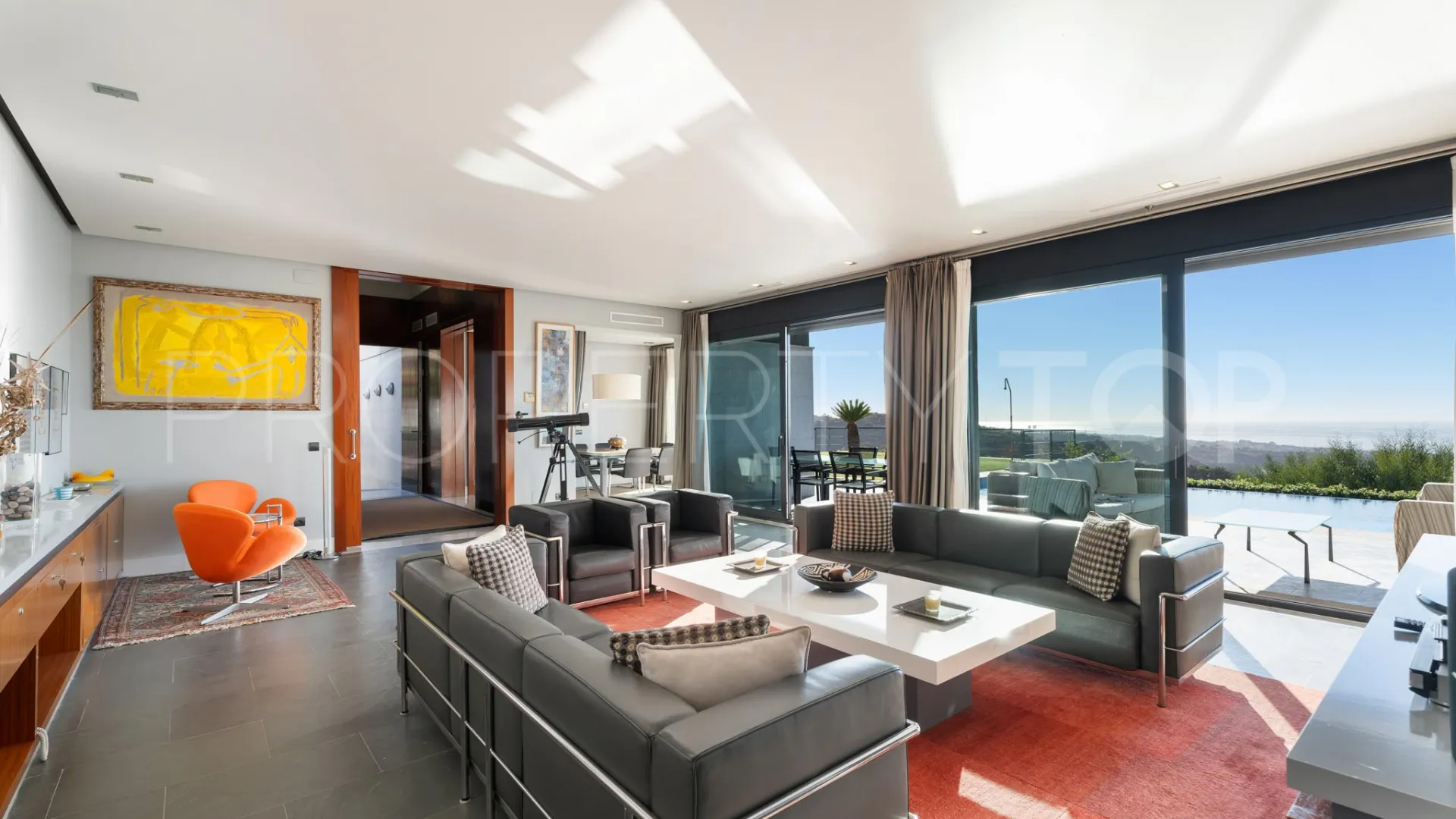 For sale villa in Los Altos de los Monteros