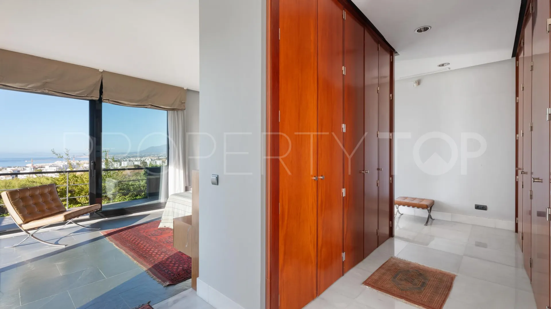 For sale villa in Los Altos de los Monteros