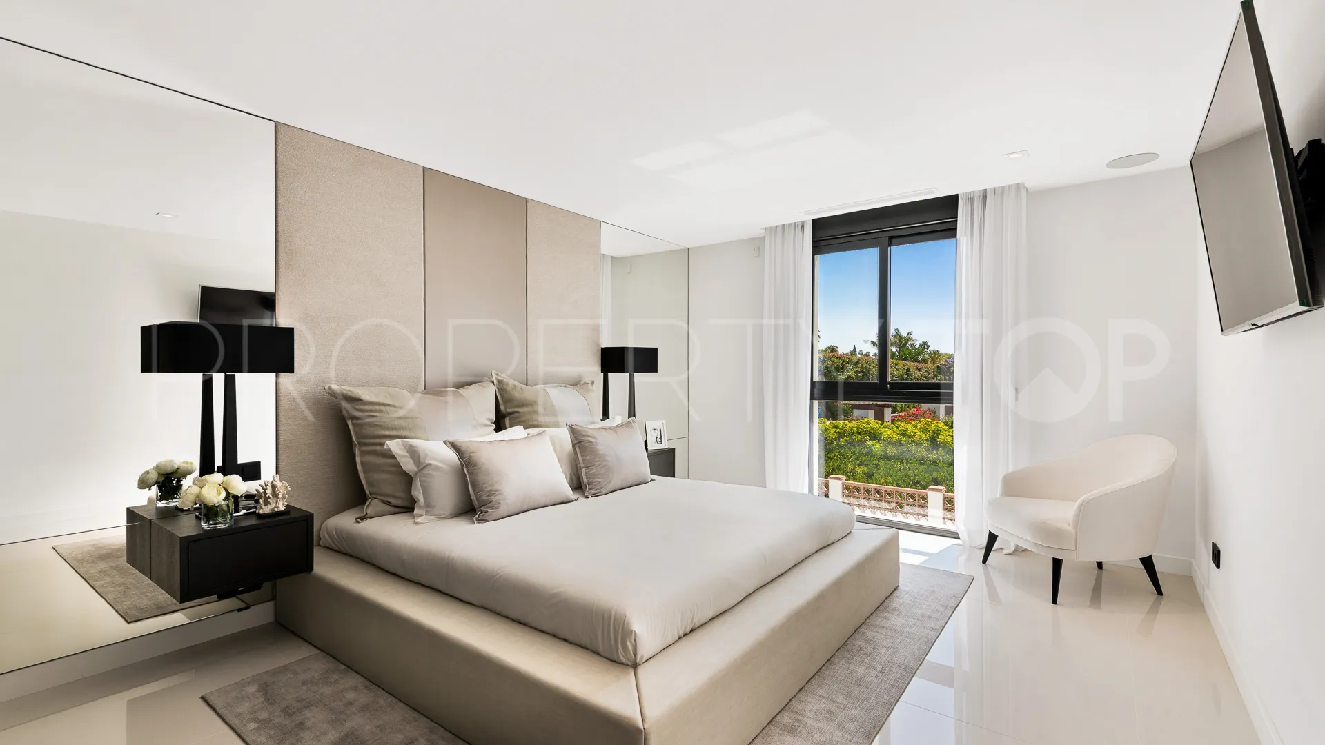 Villa en venta en Los Naranjos Golf