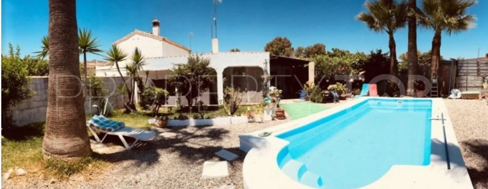 Coin 4 bedrooms finca for sale