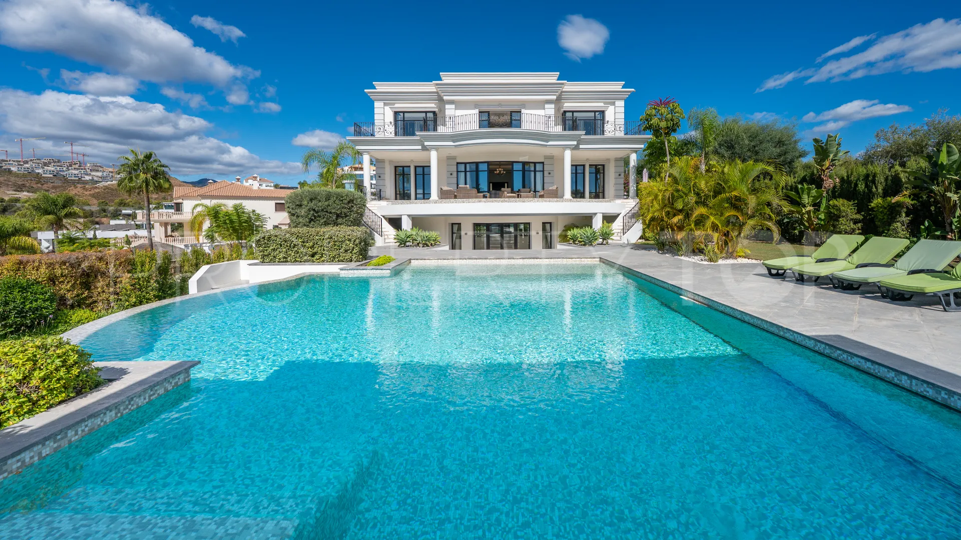 Villa en venta en La Alqueria con 5 dormitorios