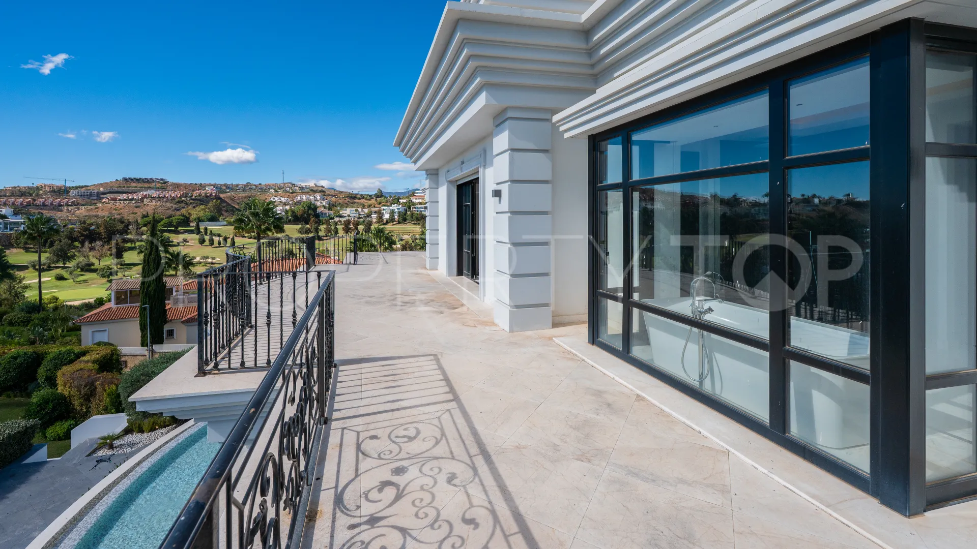 Villa en venta en La Alqueria con 5 dormitorios