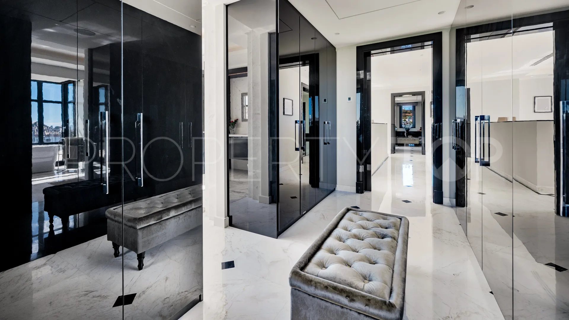 Villa en venta en La Alqueria con 5 dormitorios