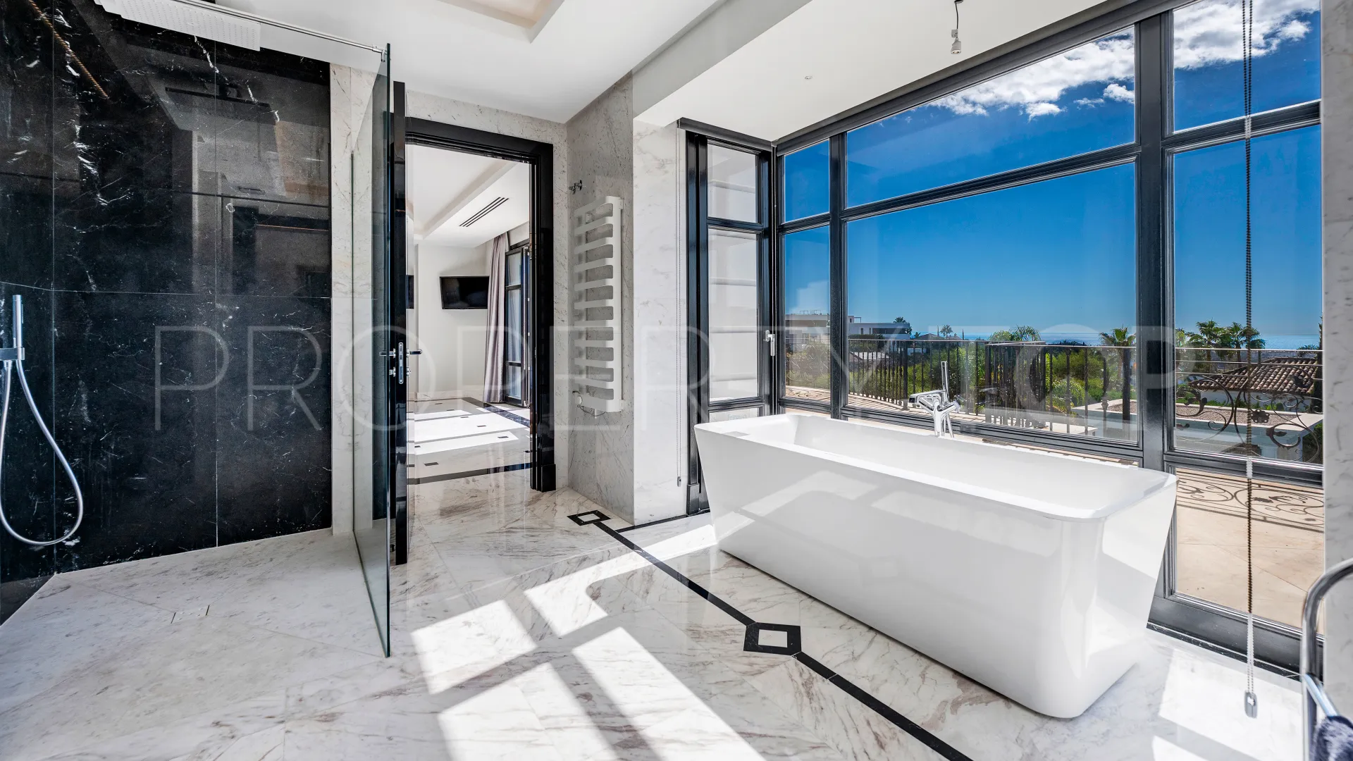 Villa en venta en La Alqueria con 5 dormitorios