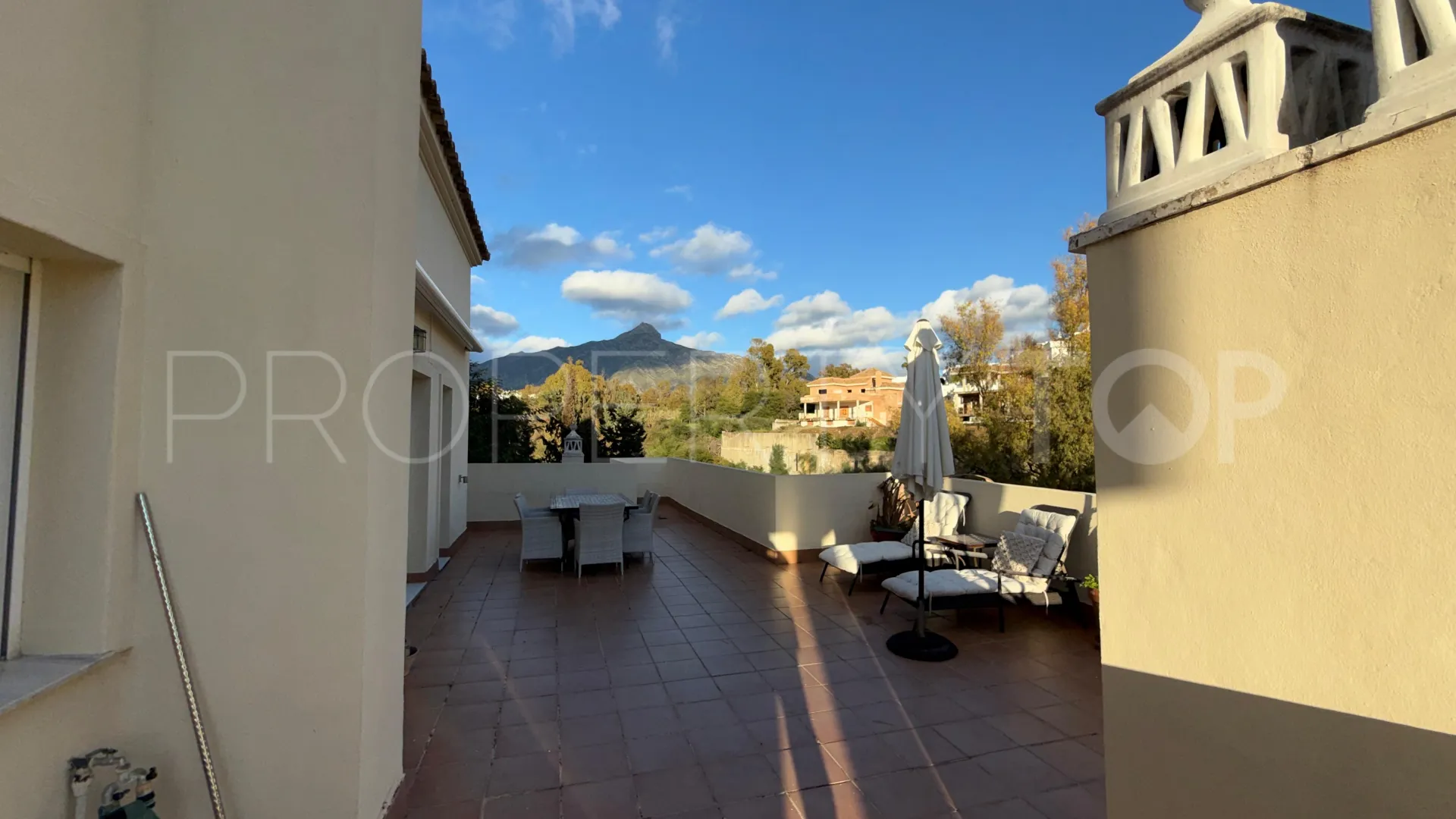 Duplex penthouse for sale in River Garden