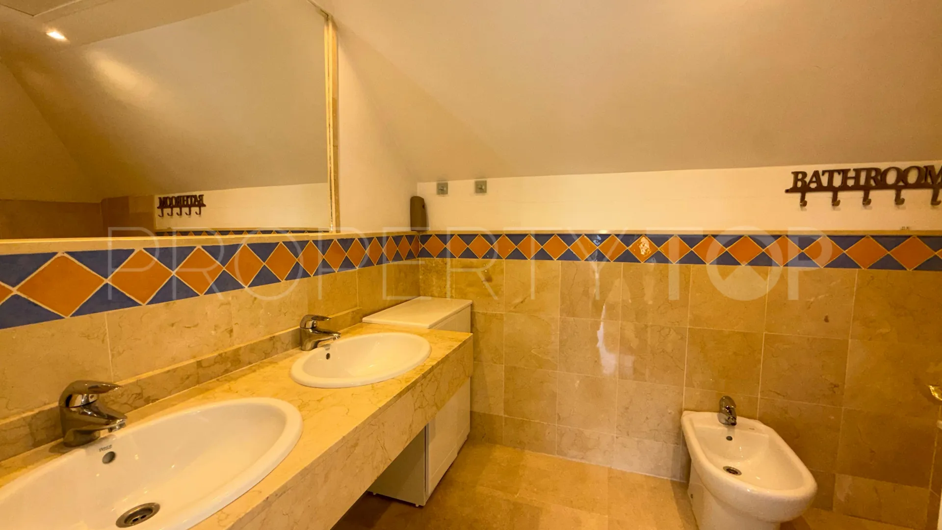 Duplex penthouse for sale in River Garden