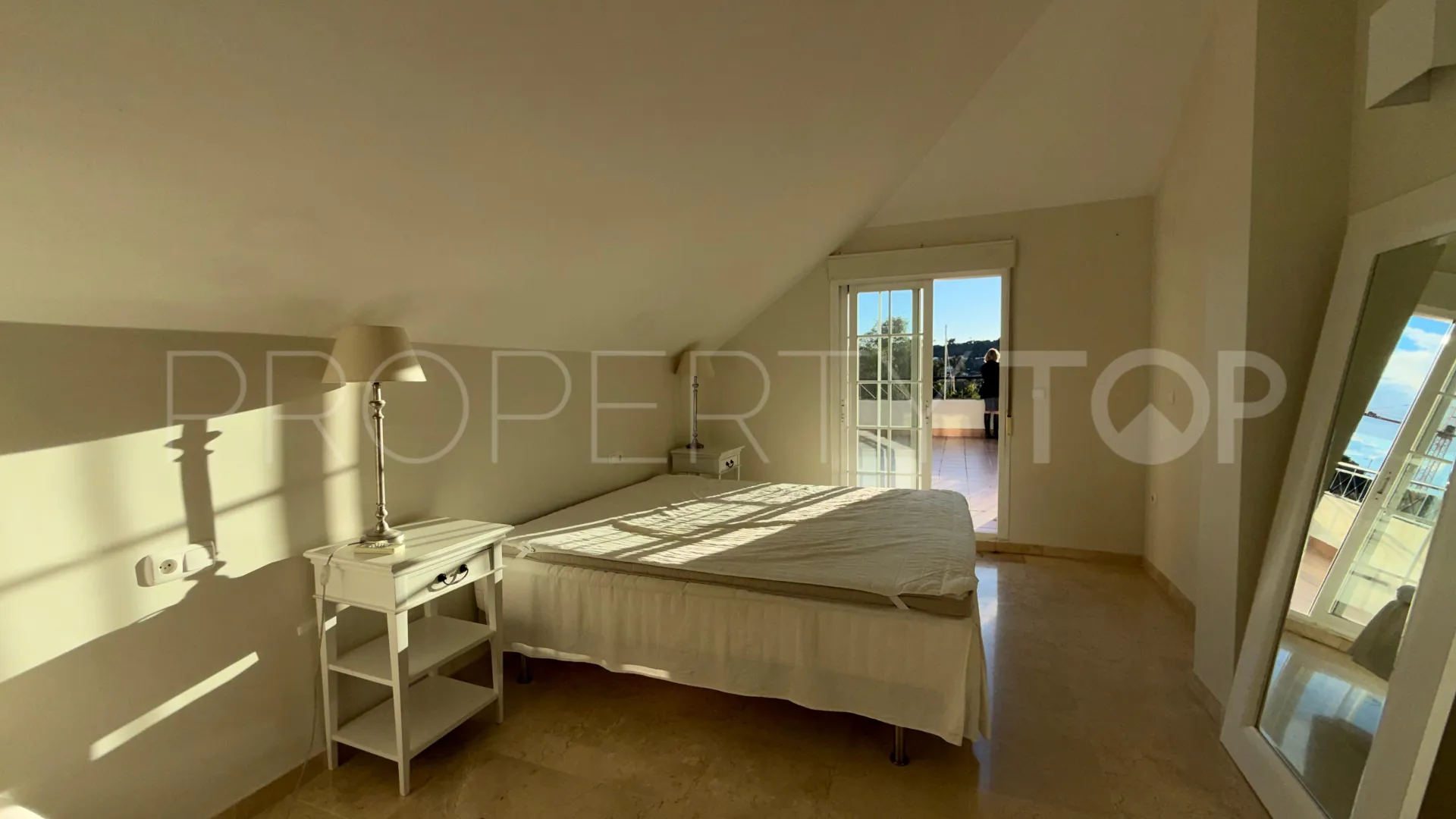 Duplex penthouse for sale in River Garden
