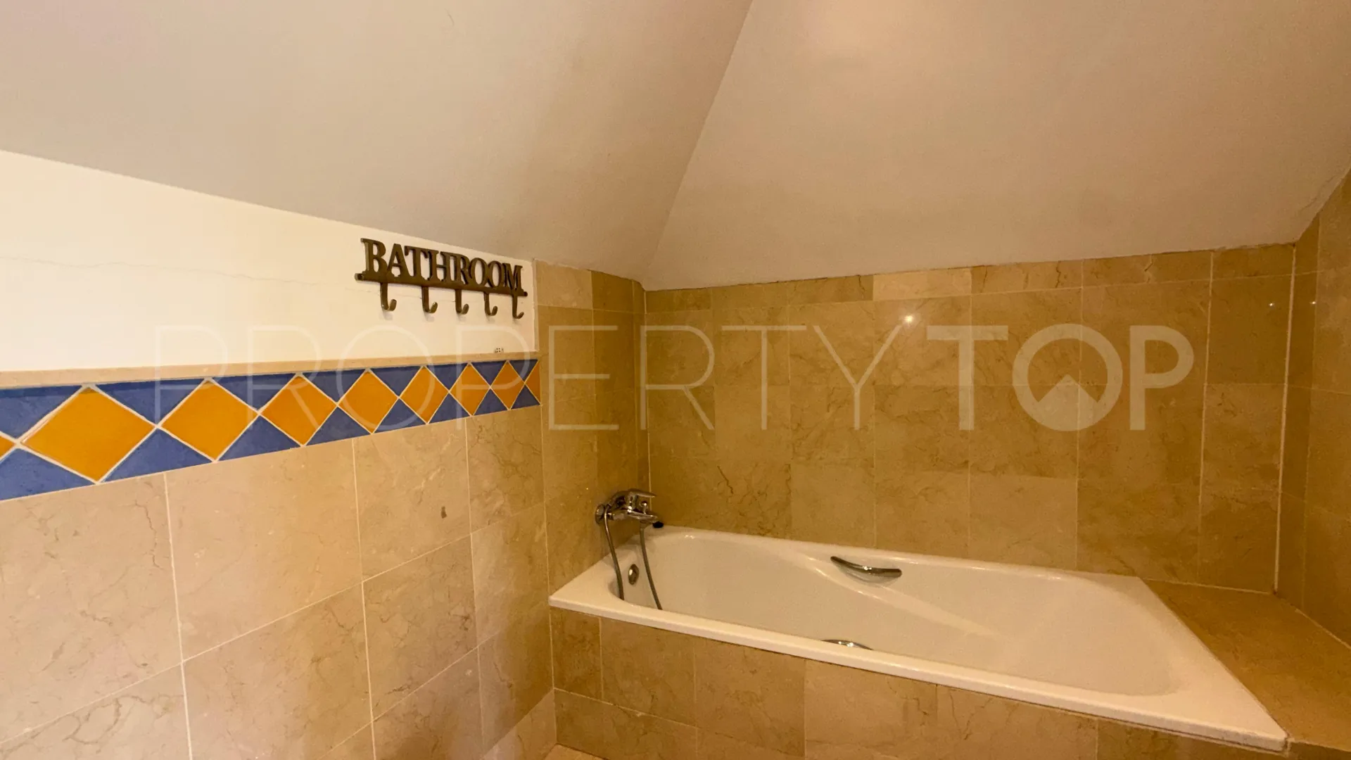 Duplex penthouse for sale in River Garden