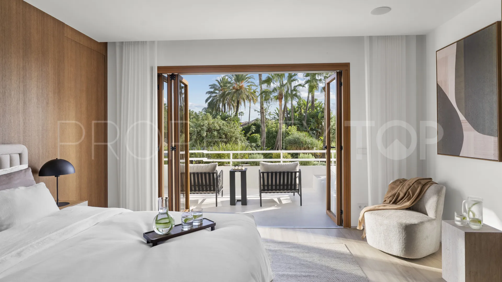 Duplex for sale in Nueva Andalucia