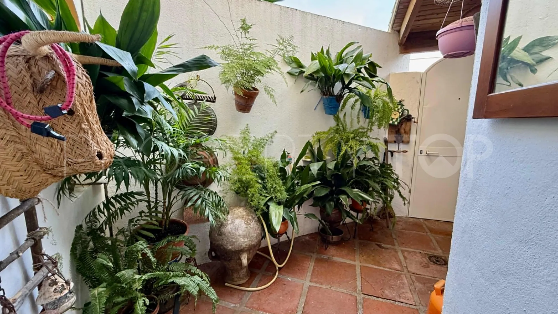Buy town house with 3 bedrooms in Nueva Andalucia