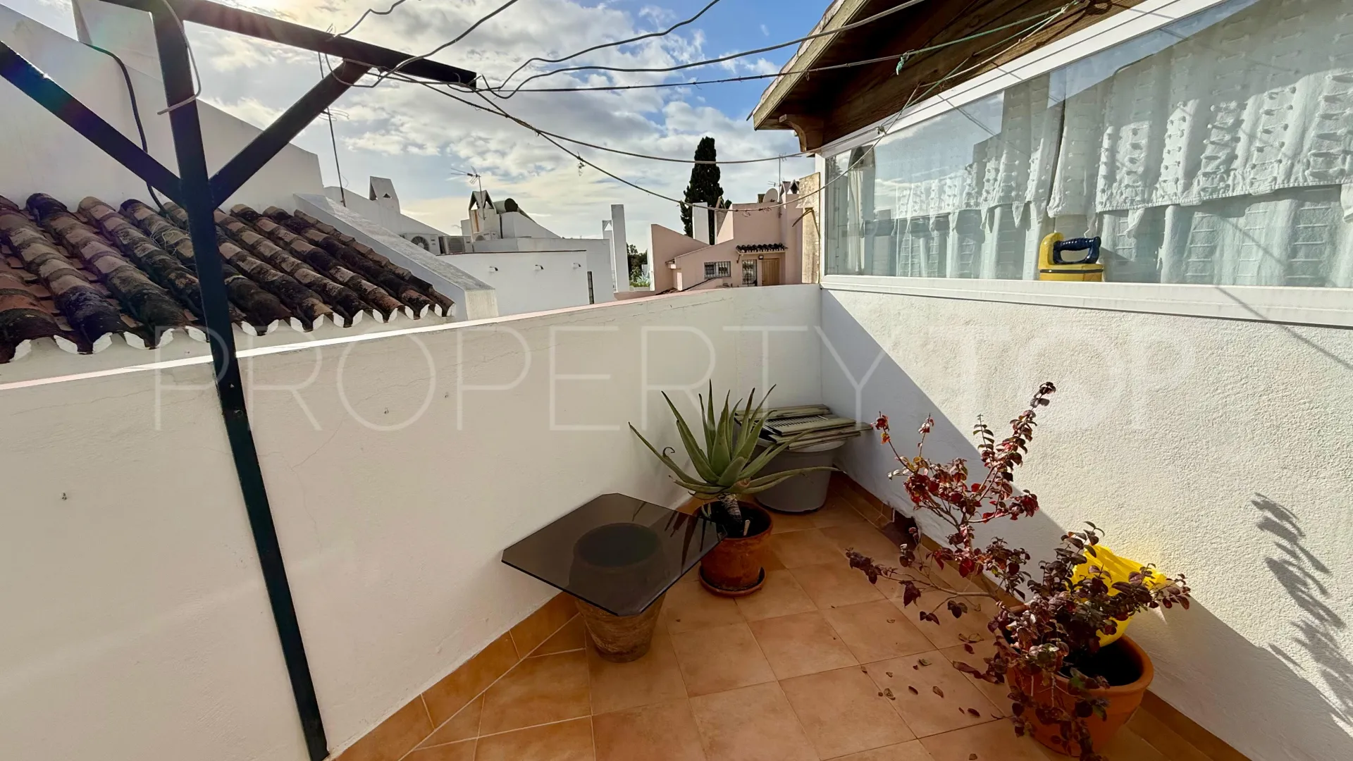 Buy town house with 3 bedrooms in Nueva Andalucia