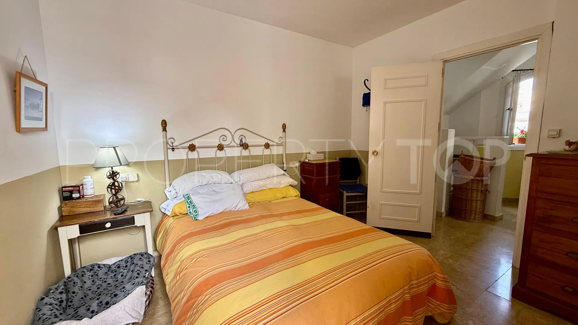 Buy town house with 3 bedrooms in Nueva Andalucia
