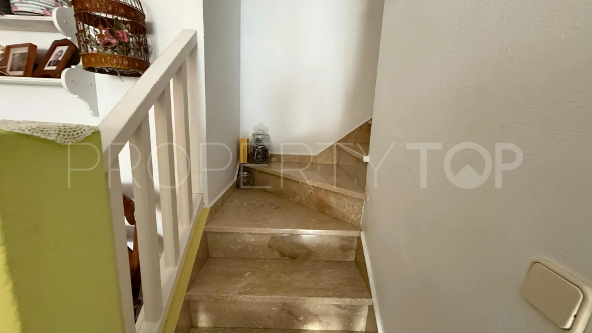 Buy town house with 3 bedrooms in Nueva Andalucia
