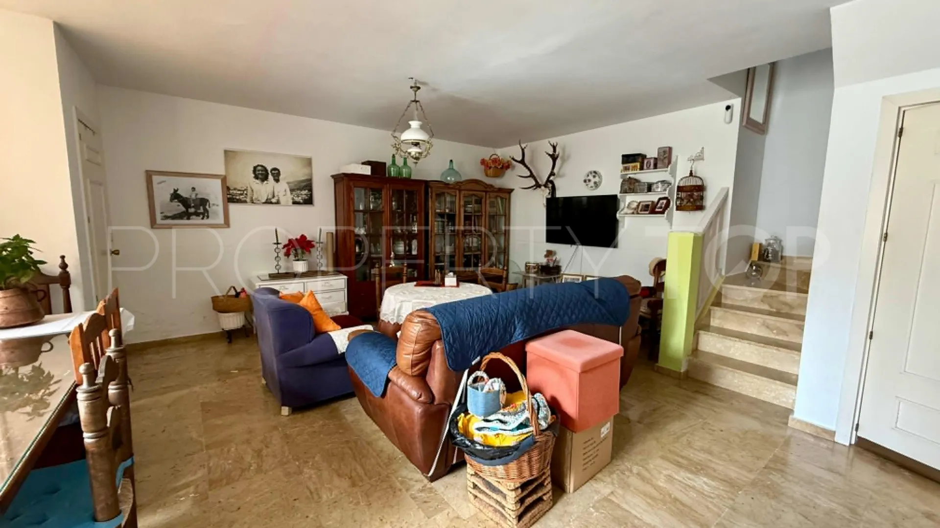 Buy town house with 3 bedrooms in Nueva Andalucia