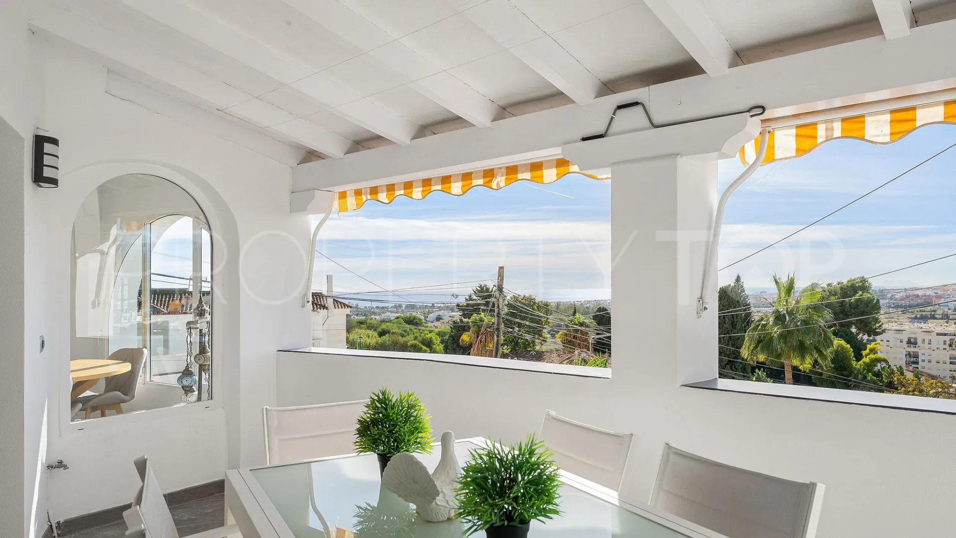 Semi detached house in La Campana for sale