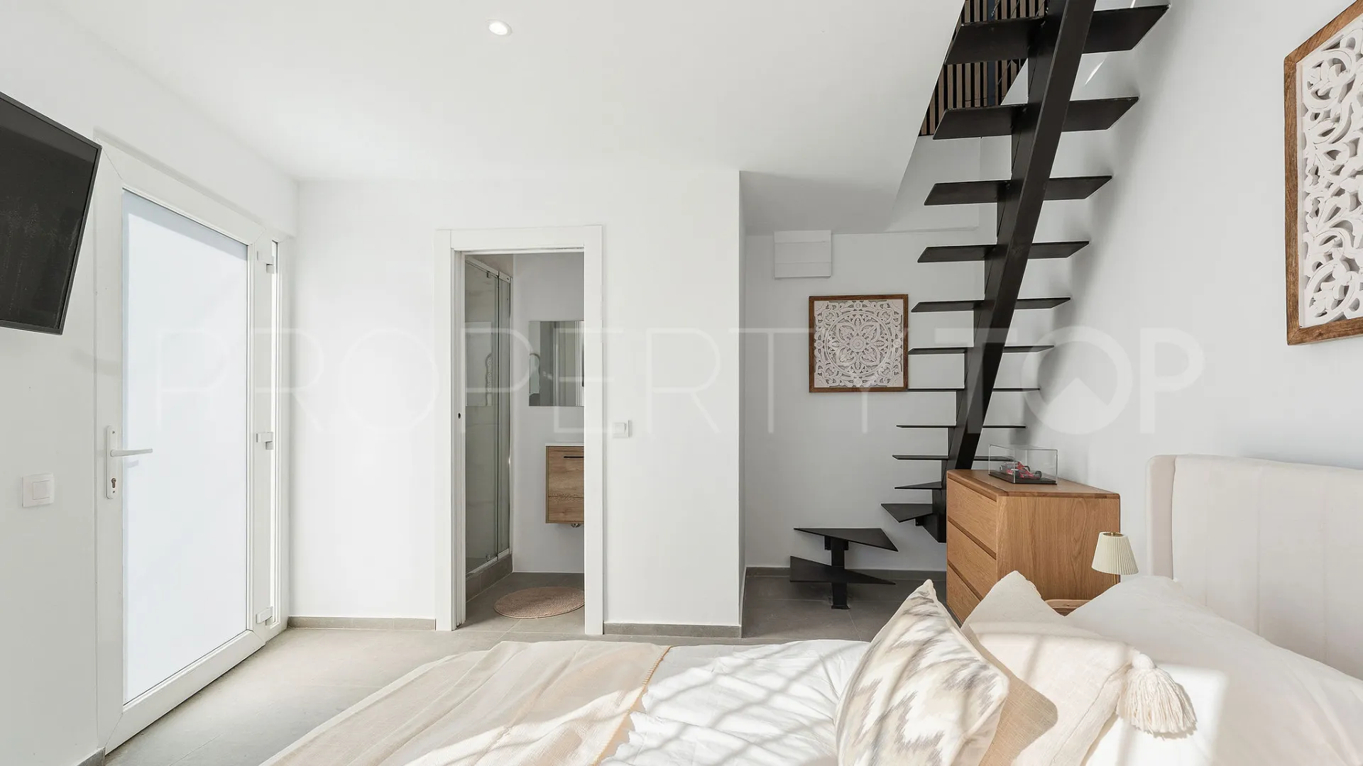 Semi detached house in La Campana for sale