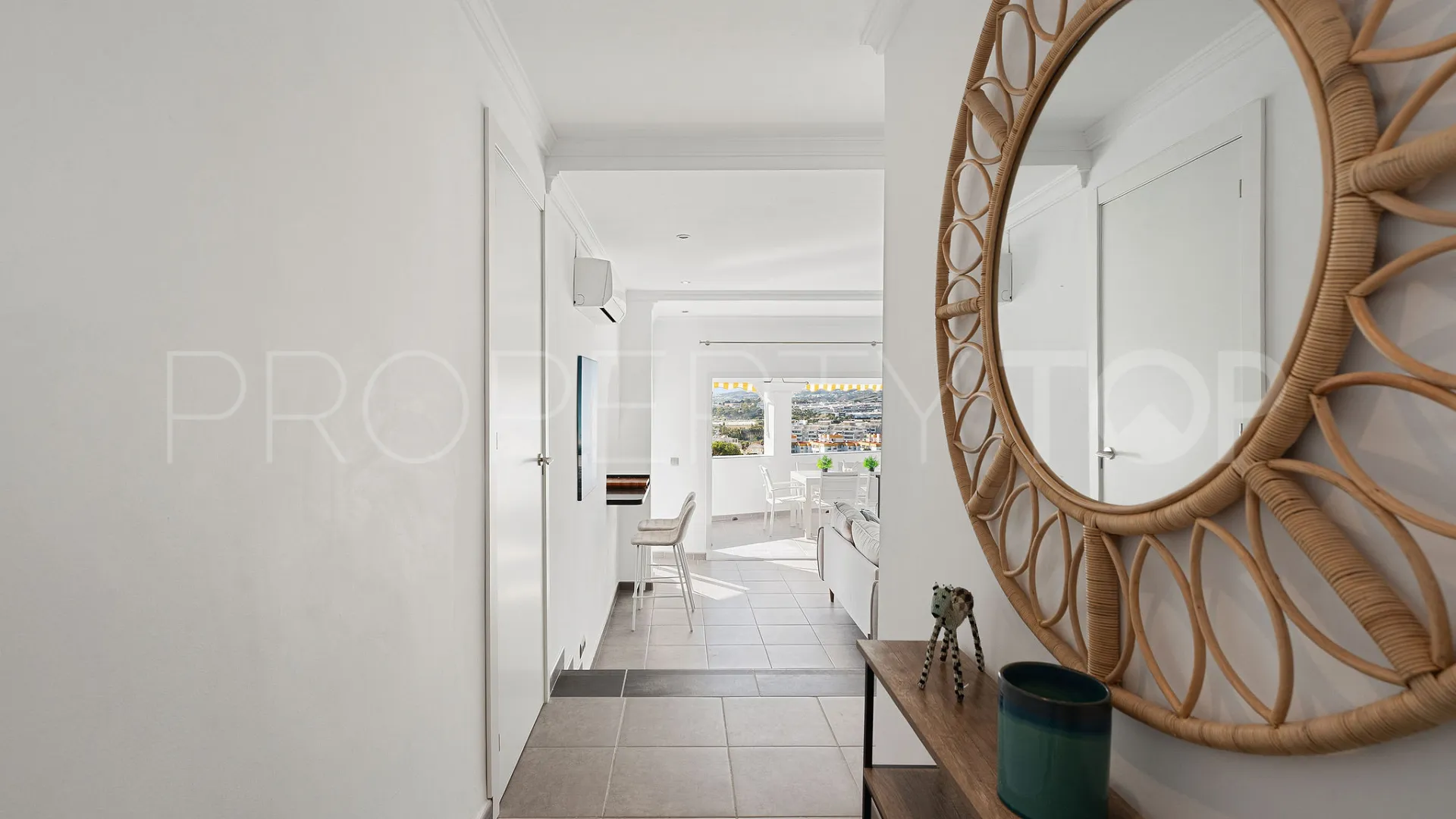 Semi detached house in La Campana for sale