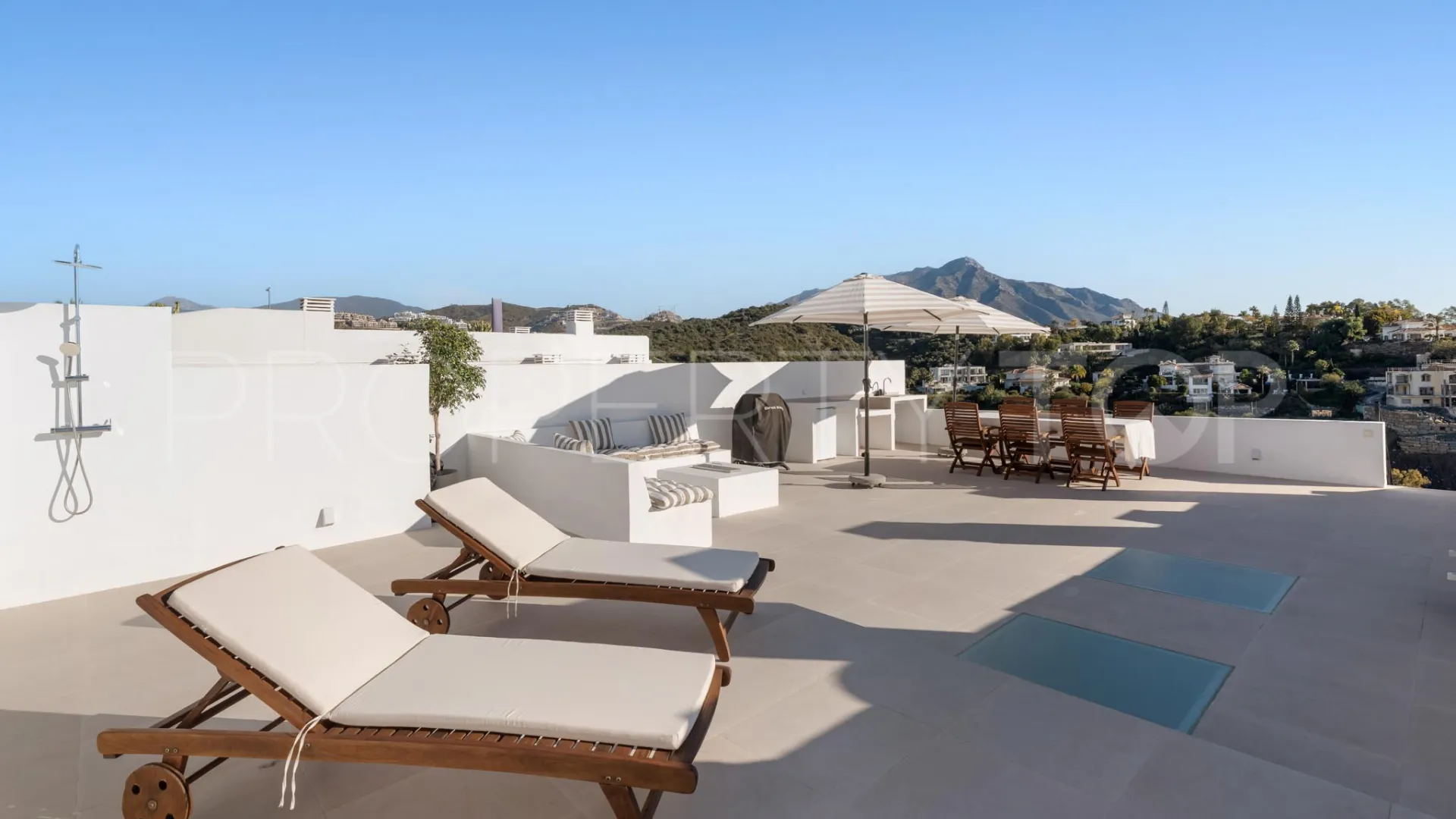 For sale La Quinta penthouse with 3 bedrooms