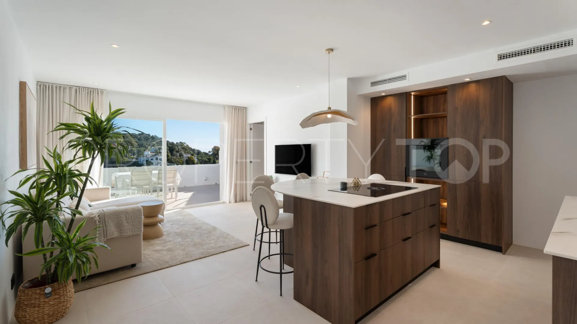 For sale La Quinta penthouse with 3 bedrooms