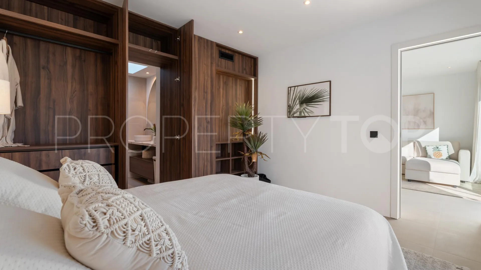 For sale La Quinta penthouse with 3 bedrooms