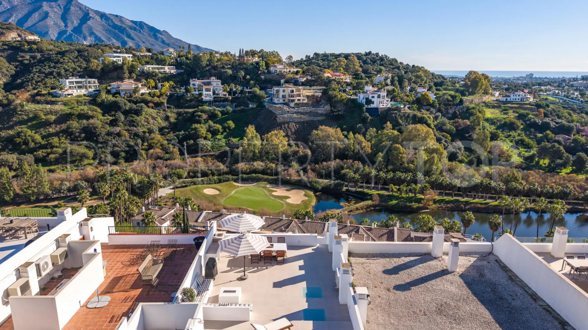 For sale La Quinta penthouse with 3 bedrooms