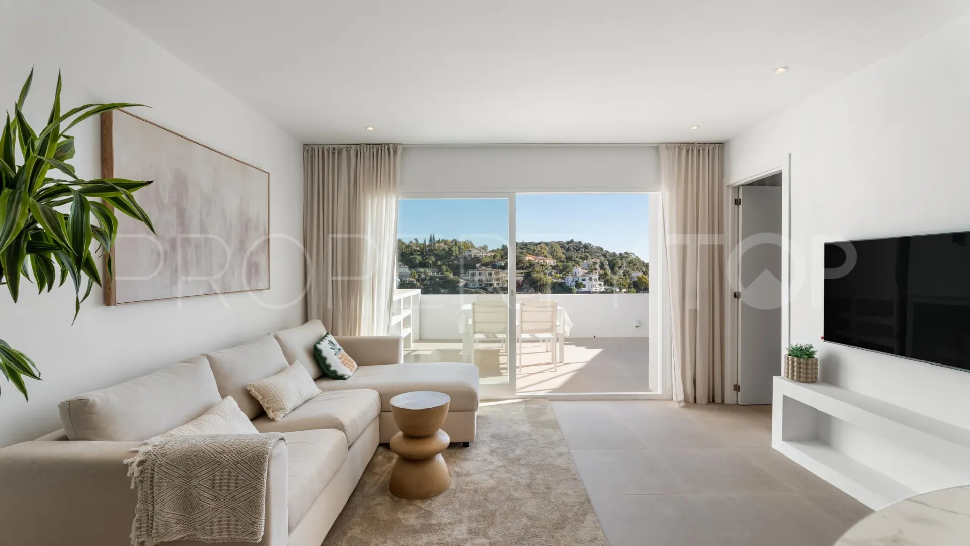 For sale La Quinta penthouse with 3 bedrooms