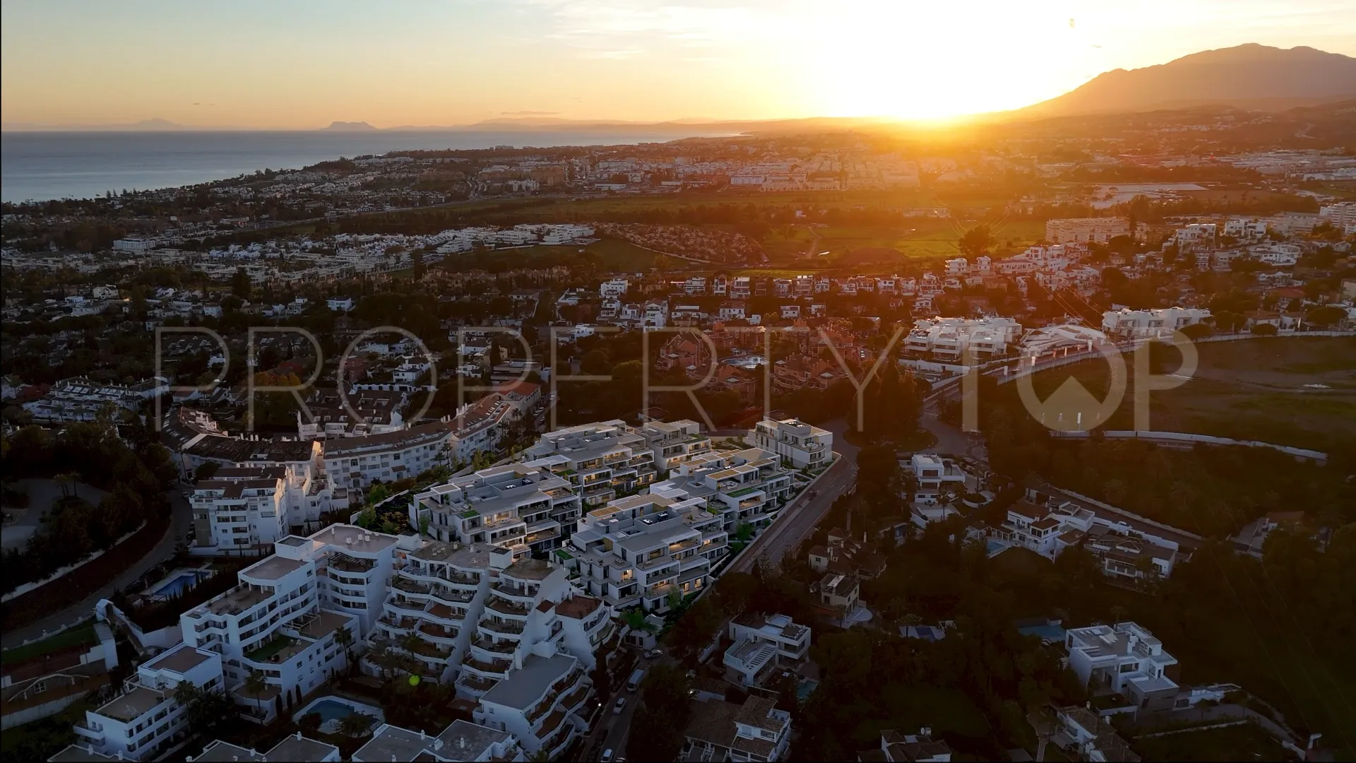 Apartamento en venta en Nueva Andalucia de 3 dormitorios
