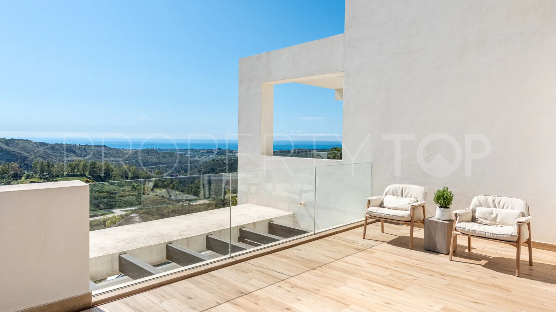 4 bedrooms penthouse for sale in Marbella Club Hills