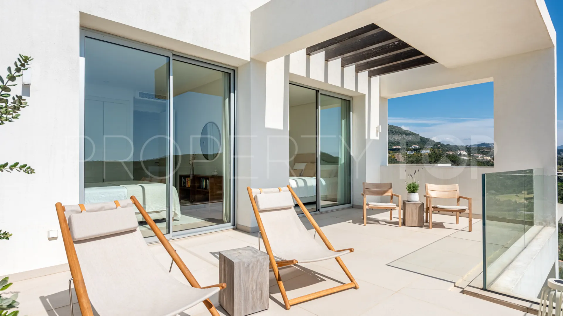 4 bedrooms penthouse for sale in Marbella Club Hills