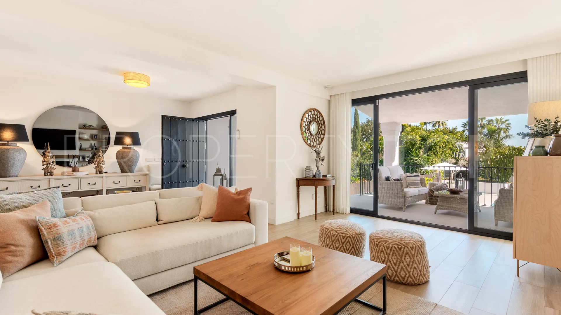 Comprar villa pareada en Sierra Blanca