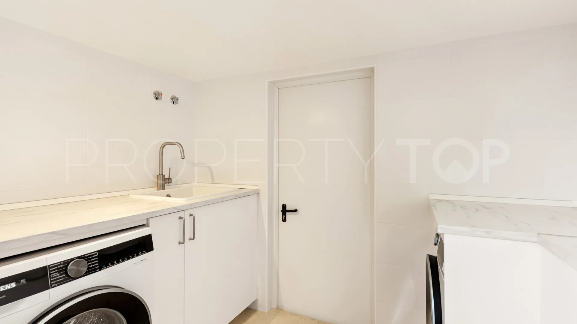 Comprar villa pareada en Sierra Blanca