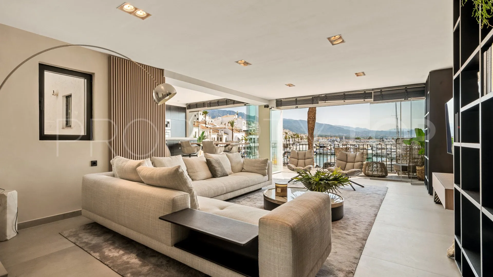 For sale apartment in Marbella - Puerto Banus