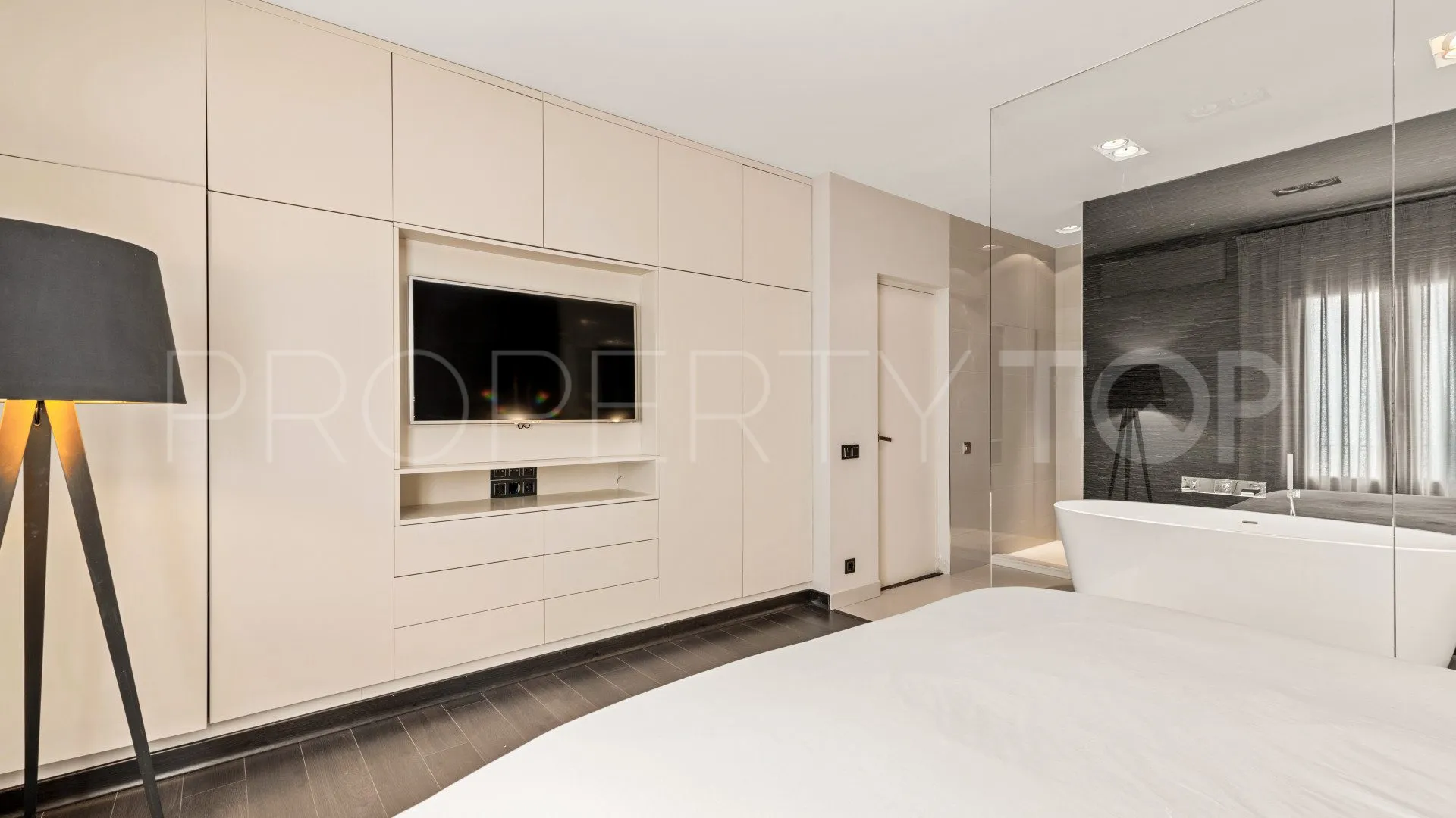 For sale apartment in Marbella - Puerto Banus