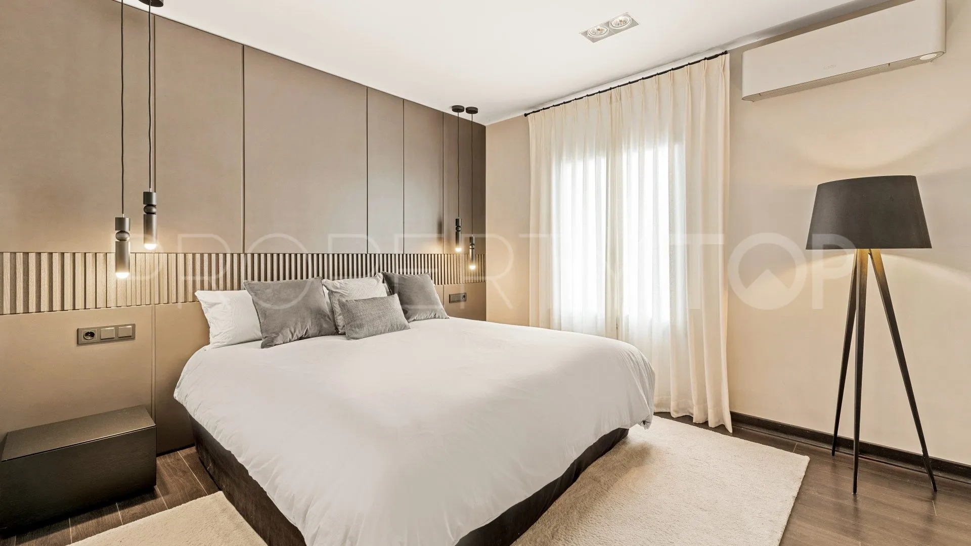 For sale apartment in Marbella - Puerto Banus