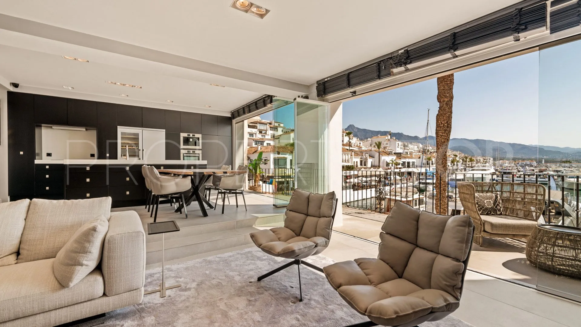 For sale apartment in Marbella - Puerto Banus