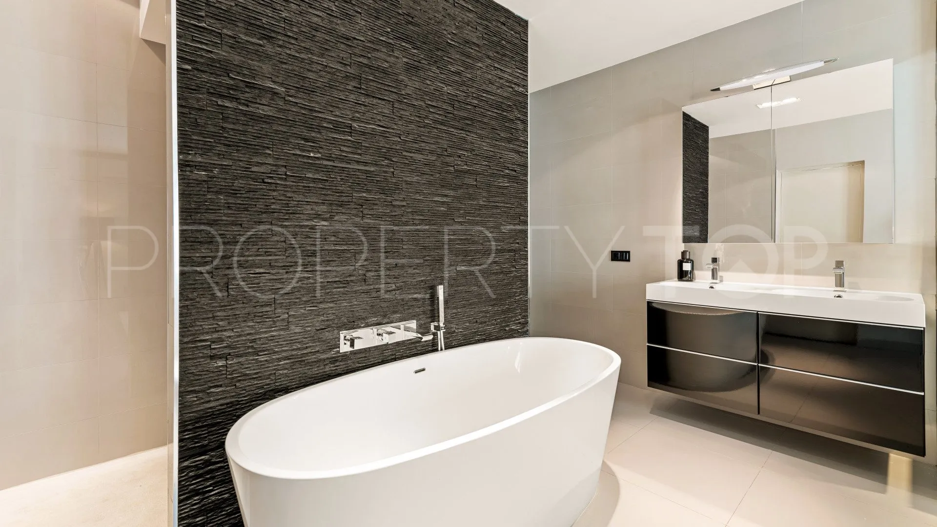 For sale apartment in Marbella - Puerto Banus